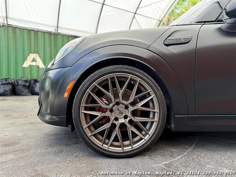 2022 MINI Hardtop 2 Door Cooper S - Photo 7 - Naples, FL 34104