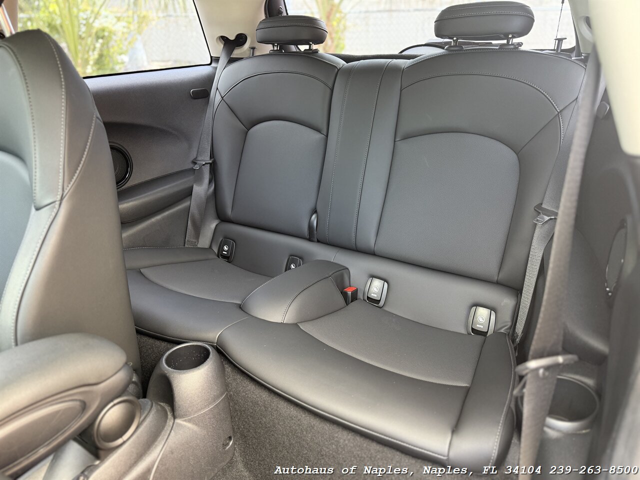 2022 MINI Hardtop 2 Door Cooper S   - Photo 21 - Naples, FL 34104