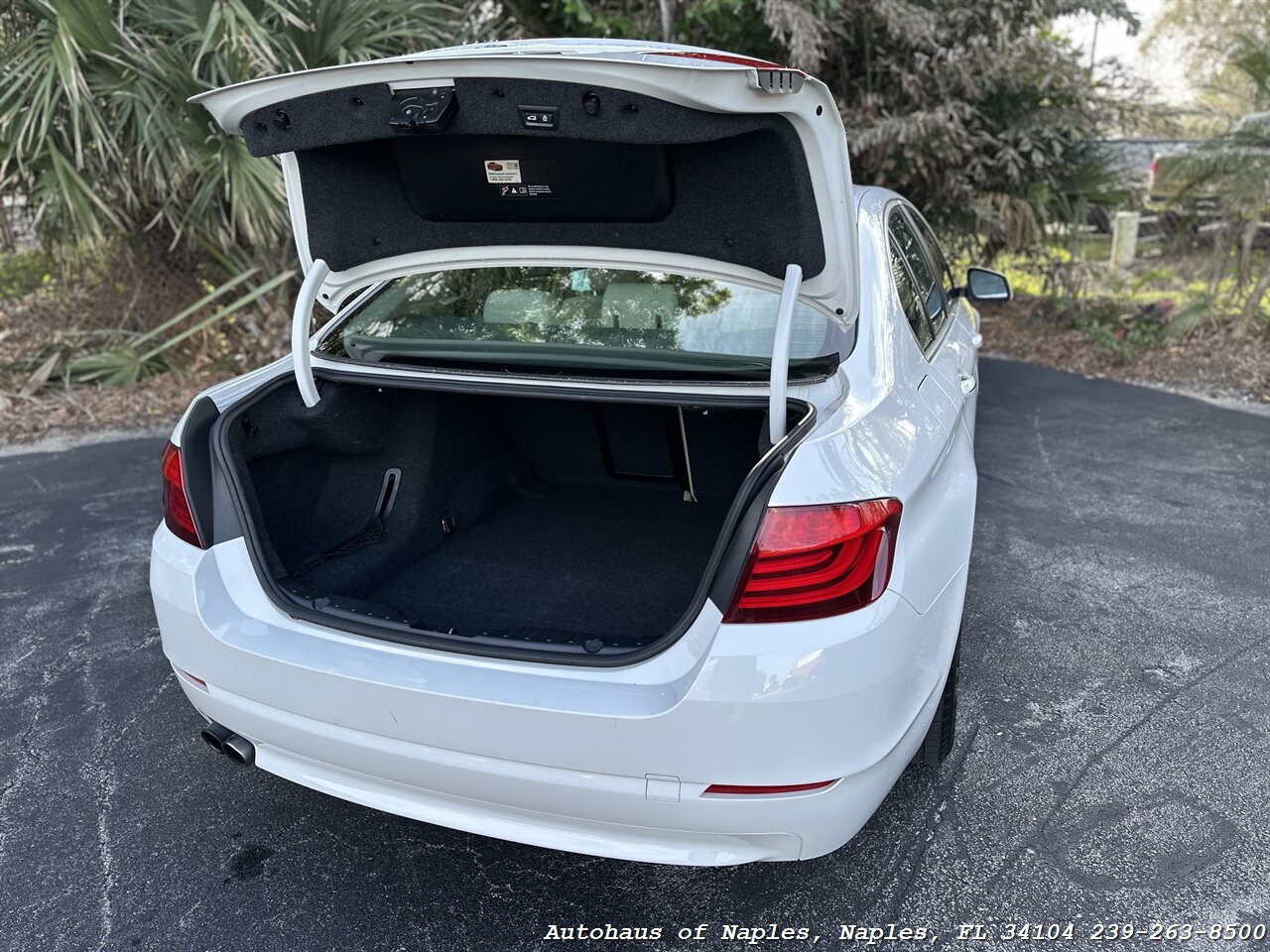 2013 BMW 528i xDrive   - Photo 19 - Naples, FL 34104