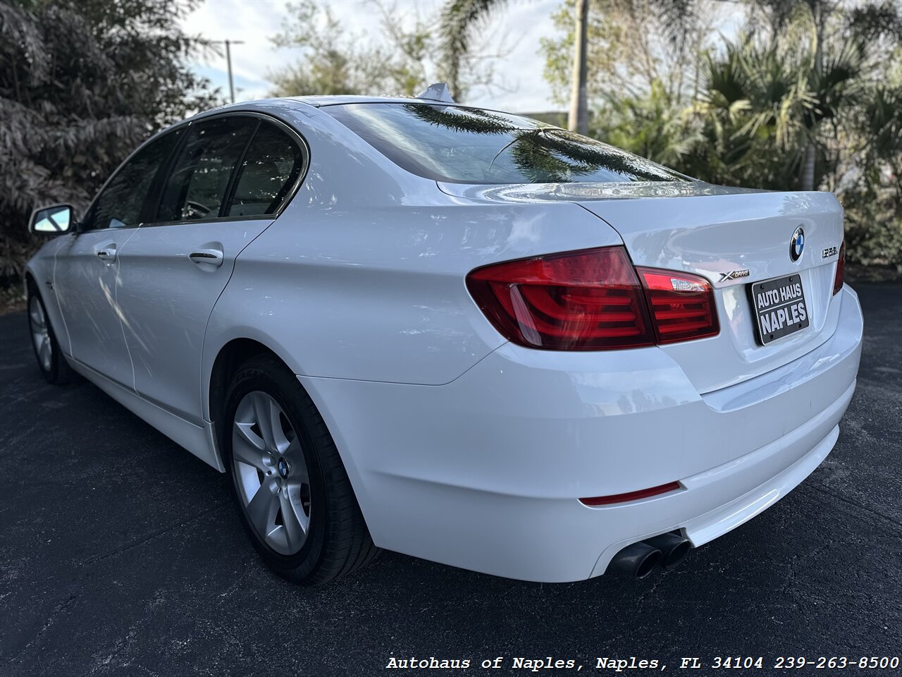 2013 BMW 528i xDrive   - Photo 11 - Naples, FL 34104