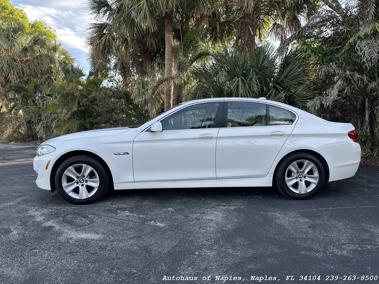 2013 BMW 528i xDrive   - Photo 5 - Naples, FL 34104