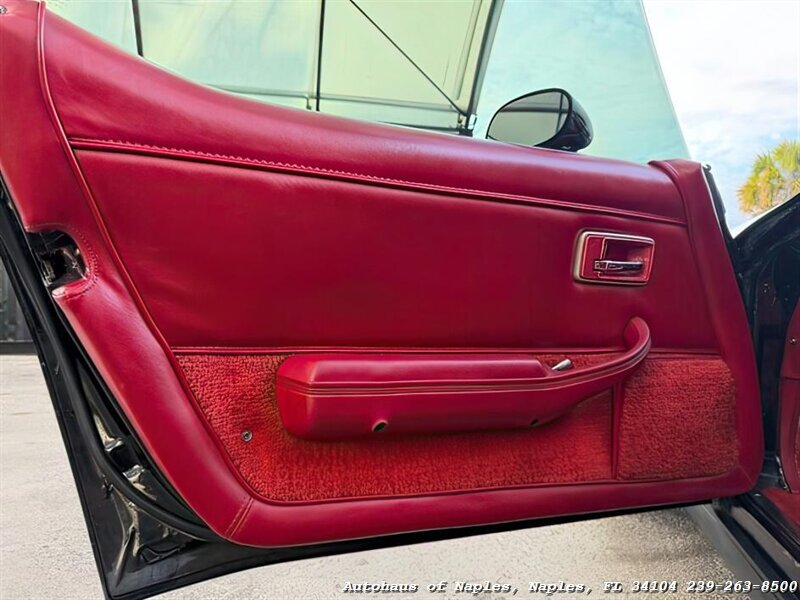 1981 Chevrolet Corvette   - Photo 26 - Naples, FL 34104