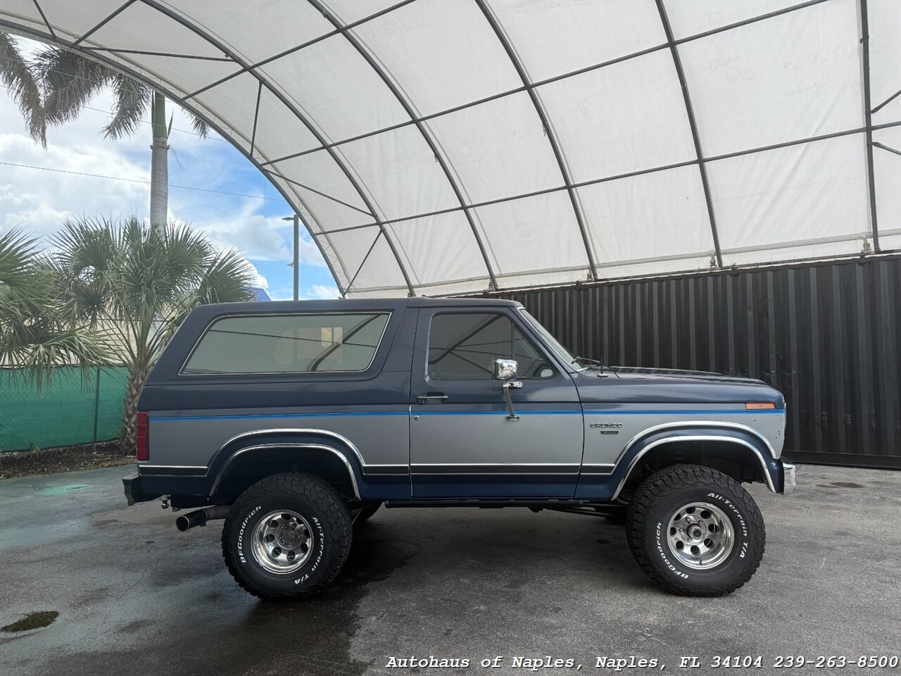 1986 Ford Bronco XLT 2dr XLT   - Photo 9 - Naples, FL 34104