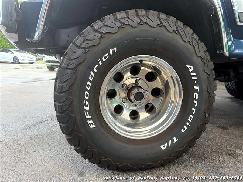 1986 Ford Bronco photo 12