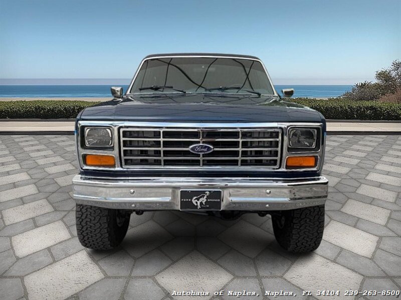 1986 Ford Bronco photo 2
