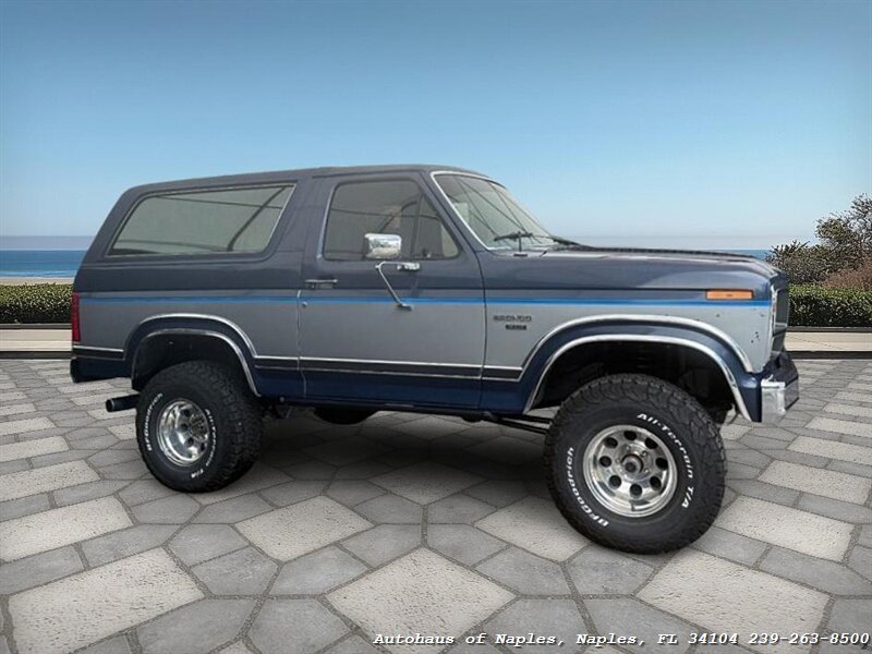 1986 Ford Bronco XLT 2dr XLT  