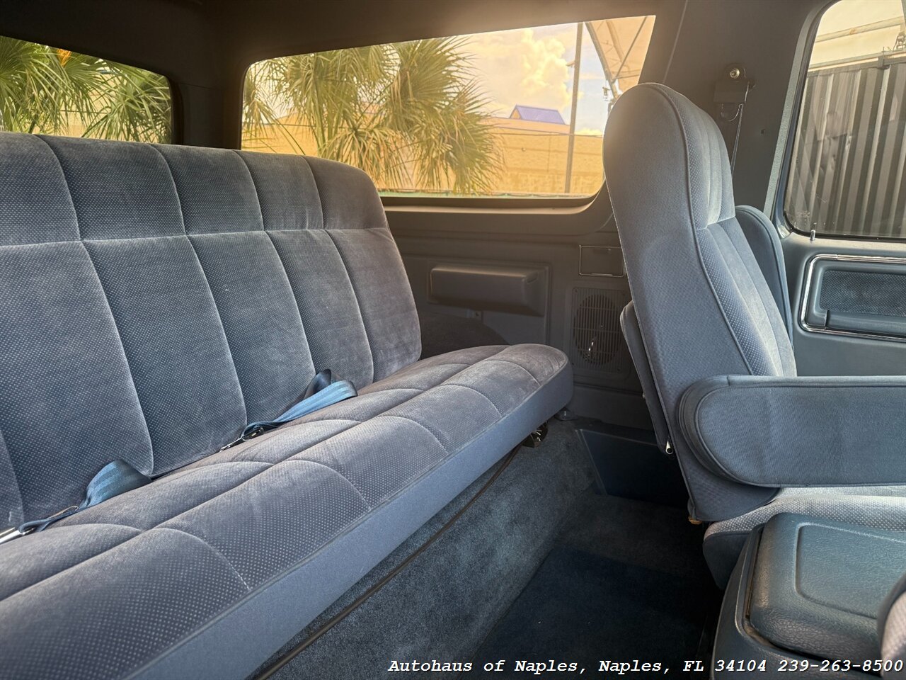 1986 Ford Bronco XLT 2dr XLT   - Photo 30 - Naples, FL 34104