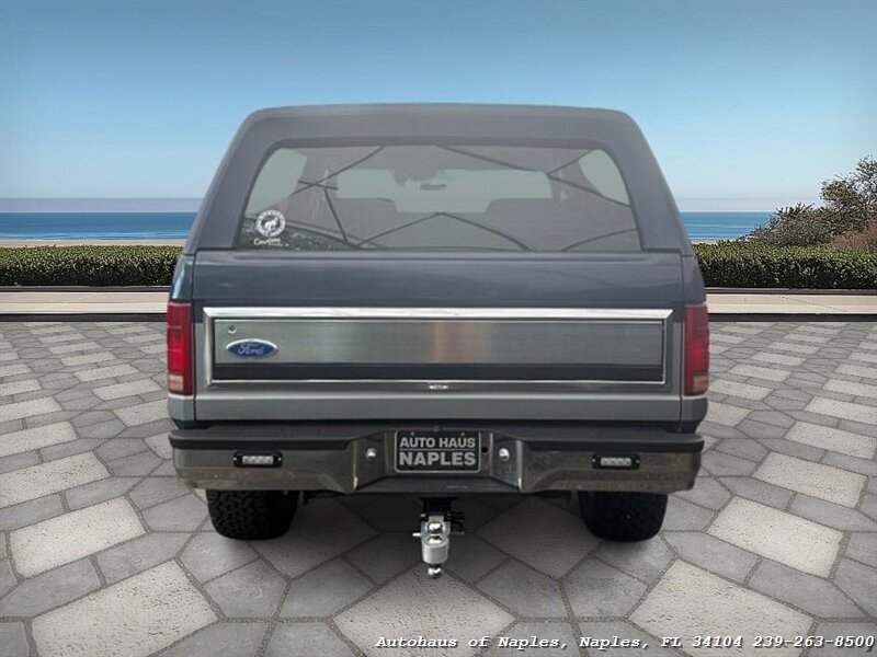 1986 Ford Bronco photo 6
