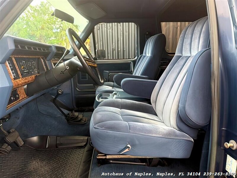 1986 Ford Bronco photo 20
