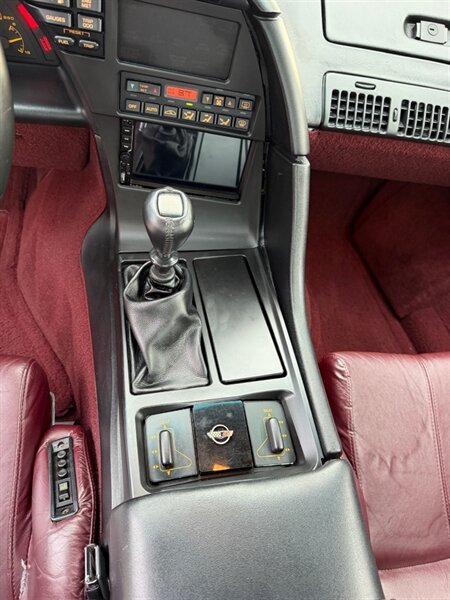 1993 Chevrolet Corvette 40th Anniversary - Photo 30 - Naples, FL 34104