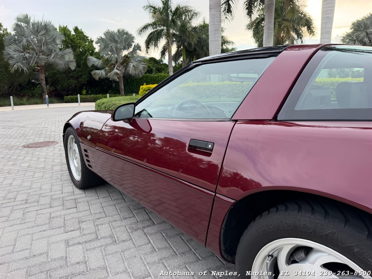 1993 Chevrolet Corvette 40th Anniversary - Photo 11 - Naples, FL 34104