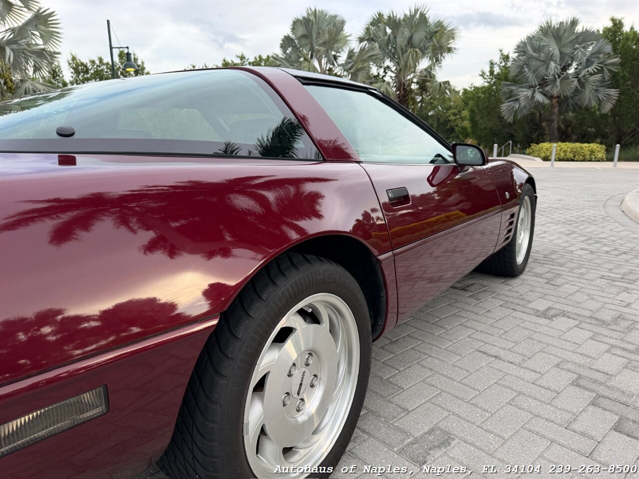 1993 Chevrolet Corvette 40th Anniversary - Photo 16 - Naples, FL 34104