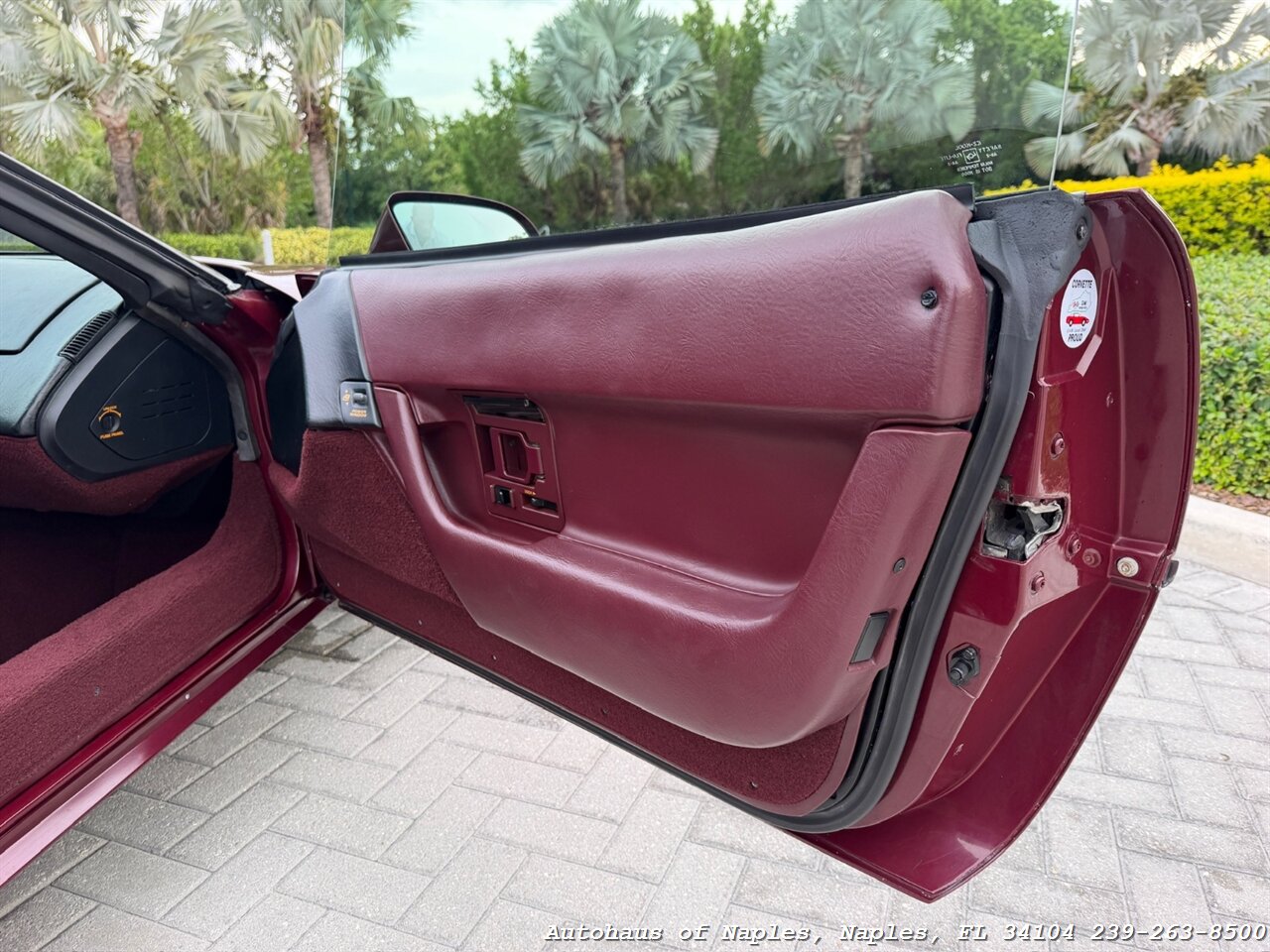 1993 Chevrolet Corvette 40th Anniversary - Photo 21 - Naples, FL 34104