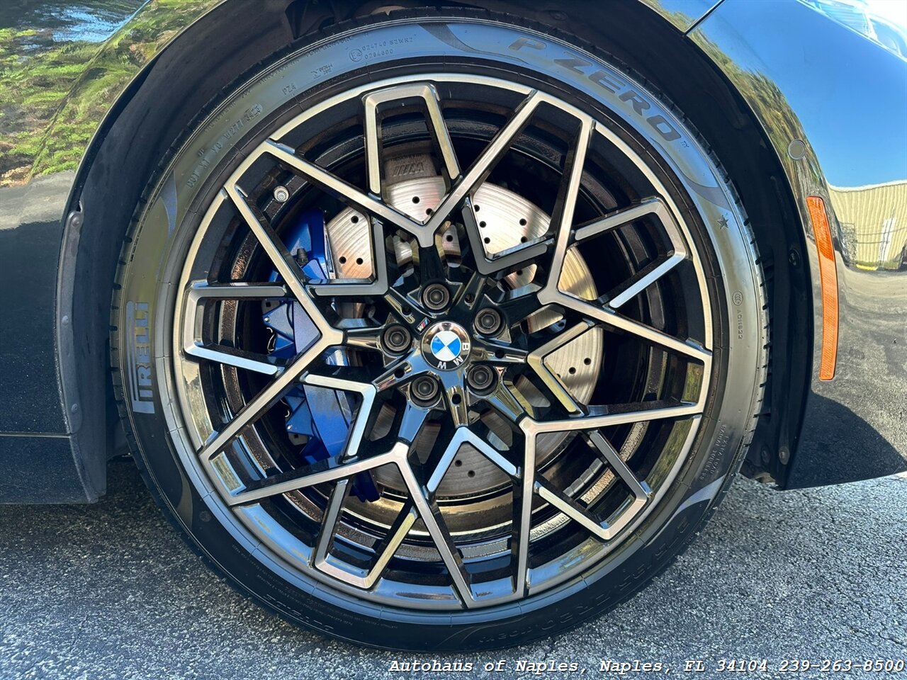 2020 BMW M8 Competition   - Photo 11 - Naples, FL 34104