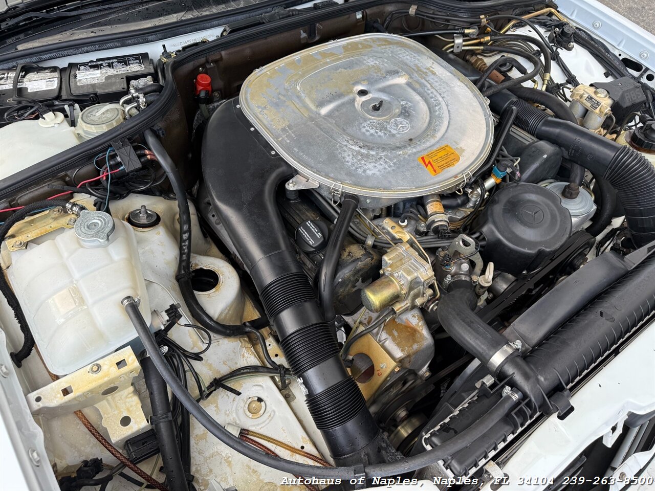 1991 Mercedes-Benz 560 SEC   - Photo 16 - Naples, FL 34104