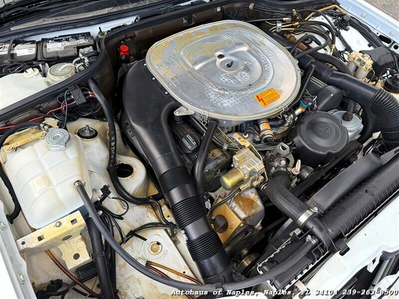 1991 Mercedes-Benz 560 SEC   - Photo 16 - Naples, FL 34104