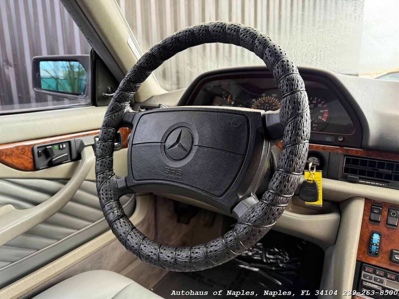 1991 Mercedes-Benz 560 SEC   - Photo 34 - Naples, FL 34104