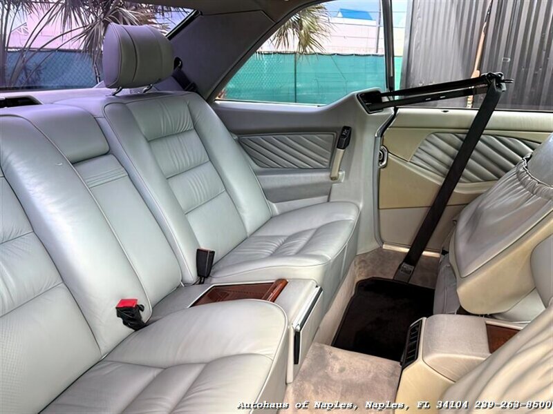 1991 Mercedes Benz 560 photo 21