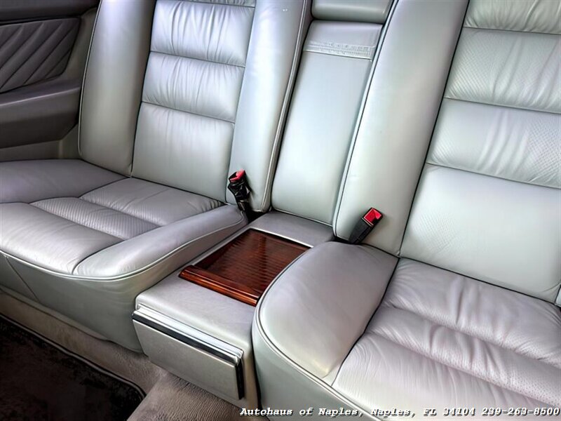 1991 Mercedes Benz 560 photo 20