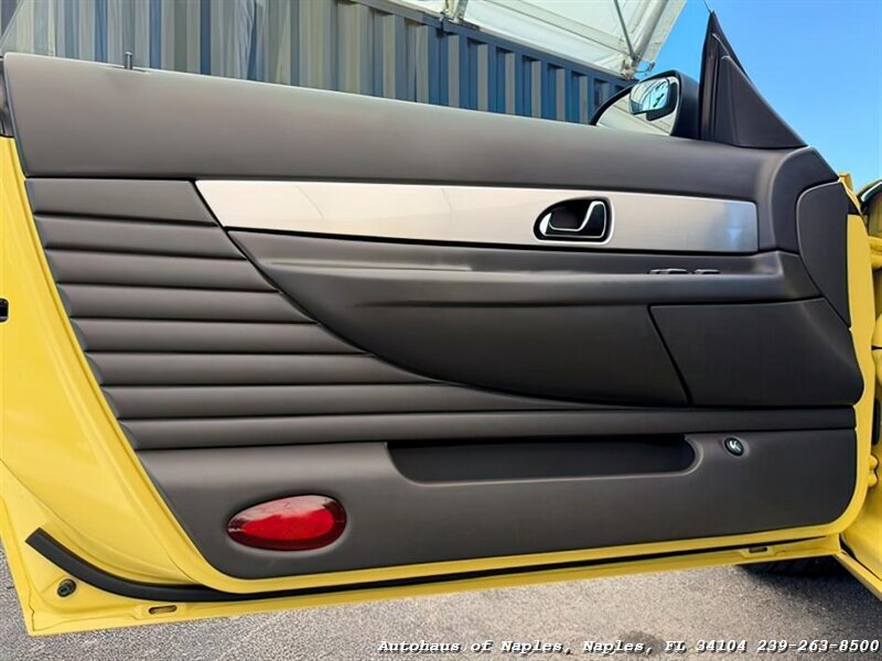 2002 Ford Thunderbird Deluxe - Photo 30 - Naples, FL 34104
