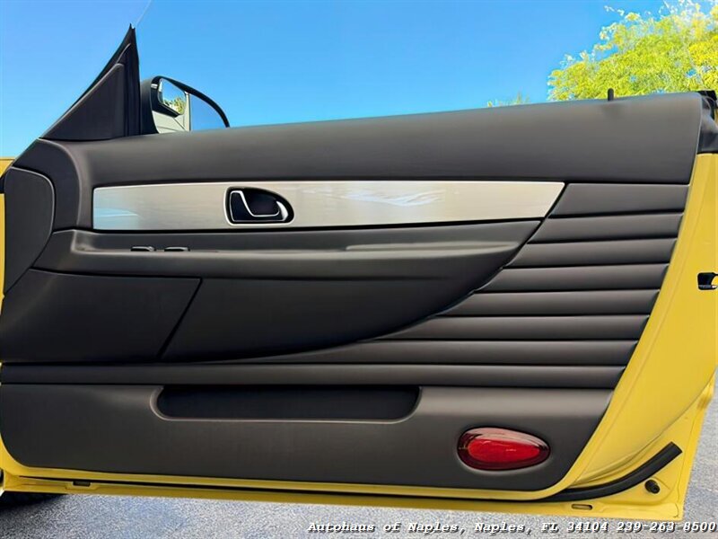 2002 Ford Thunderbird Deluxe - Photo 34 - Naples, FL 34104