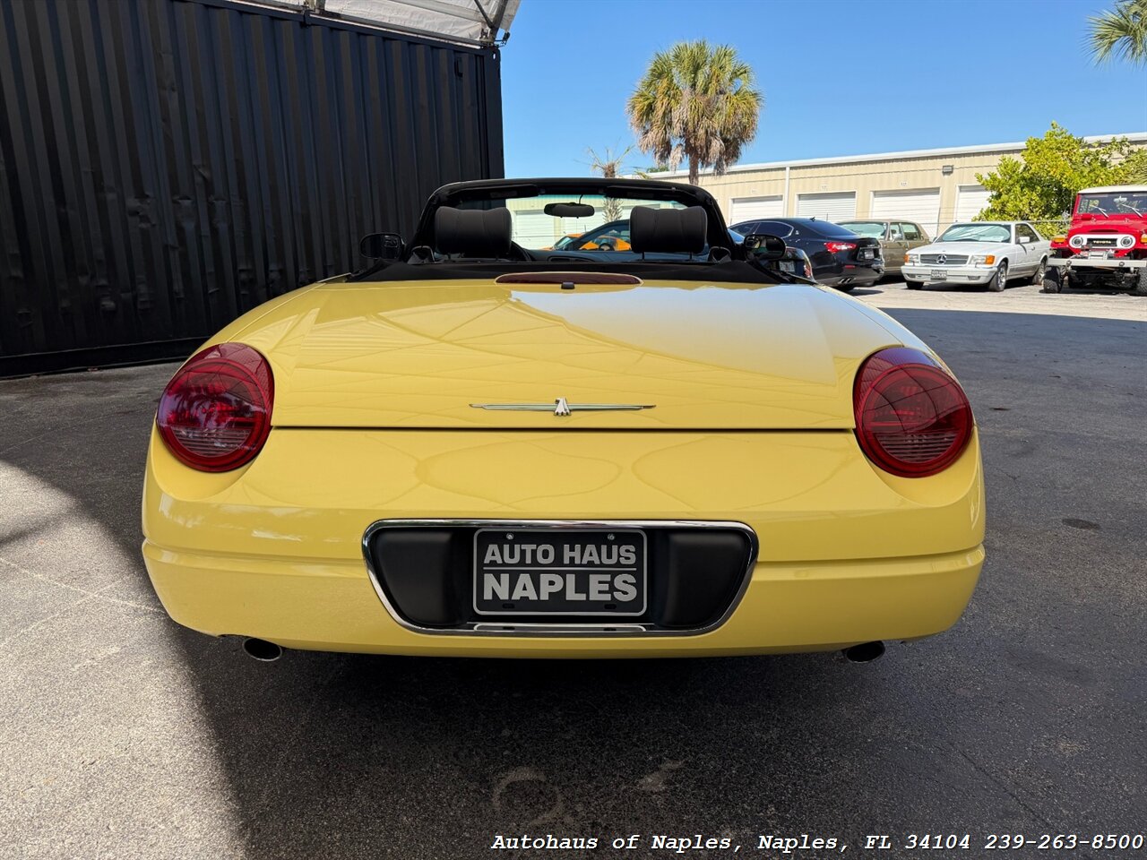 2002 Ford Thunderbird Deluxe   - Photo 7 - Naples, FL 34104