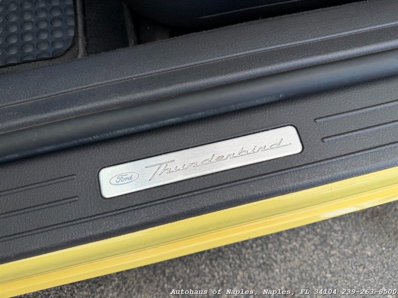 2002 Ford Thunderbird Deluxe   - Photo 26 - Naples, FL 34104