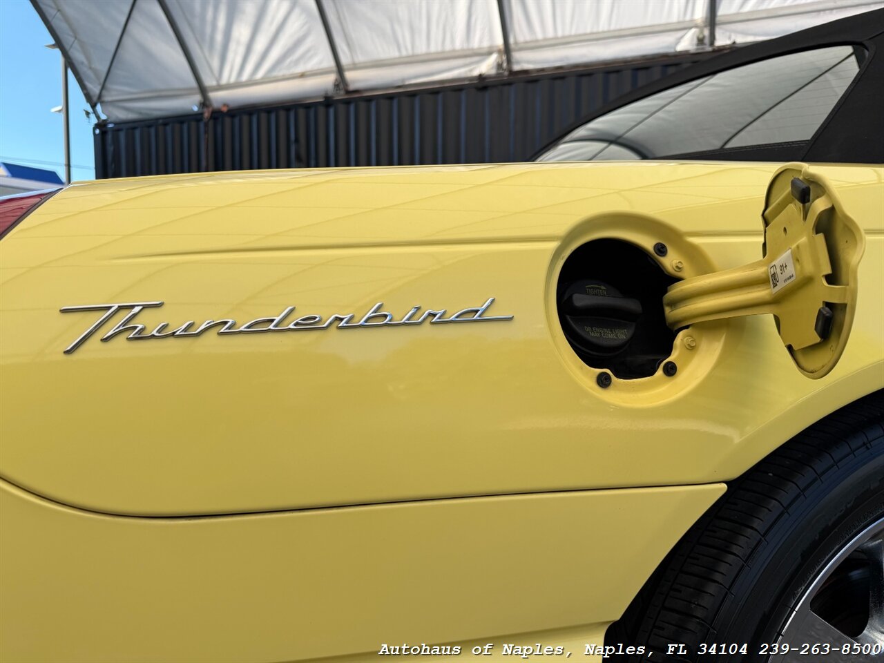 2002 Ford Thunderbird Deluxe   - Photo 22 - Naples, FL 34104