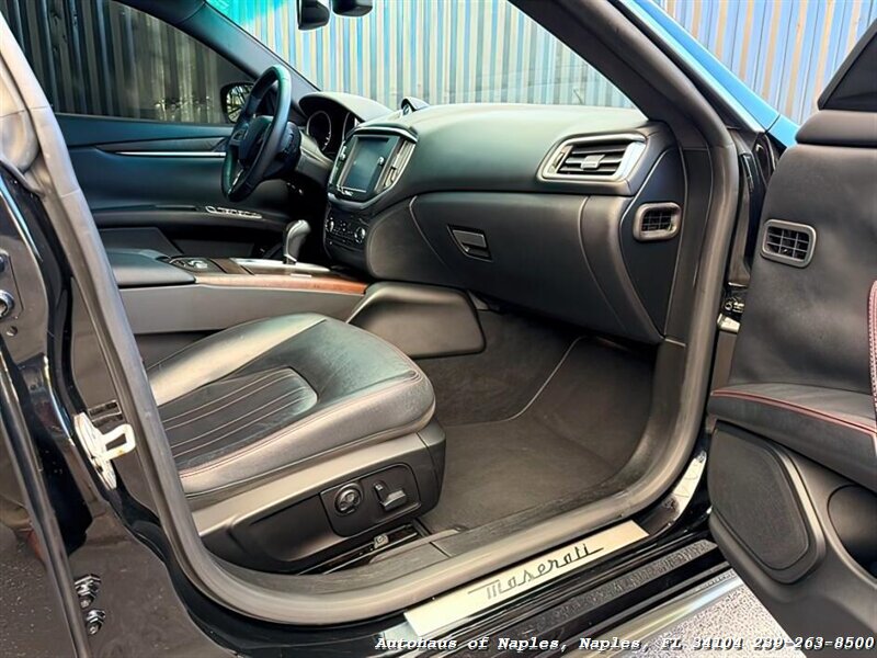 2016 Maserati Ghibli S   - Photo 22 - Naples, FL 34104