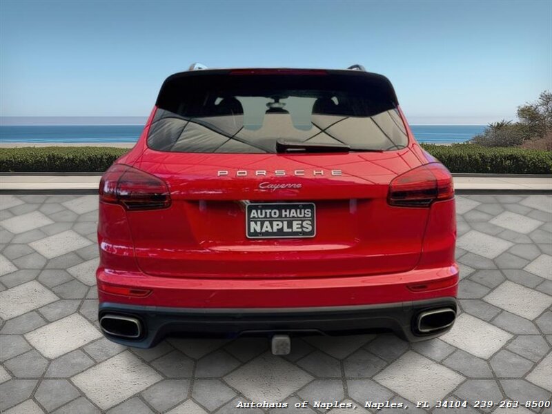 2016 Porsche Cayenne - Photo 7 - Naples, FL 34104