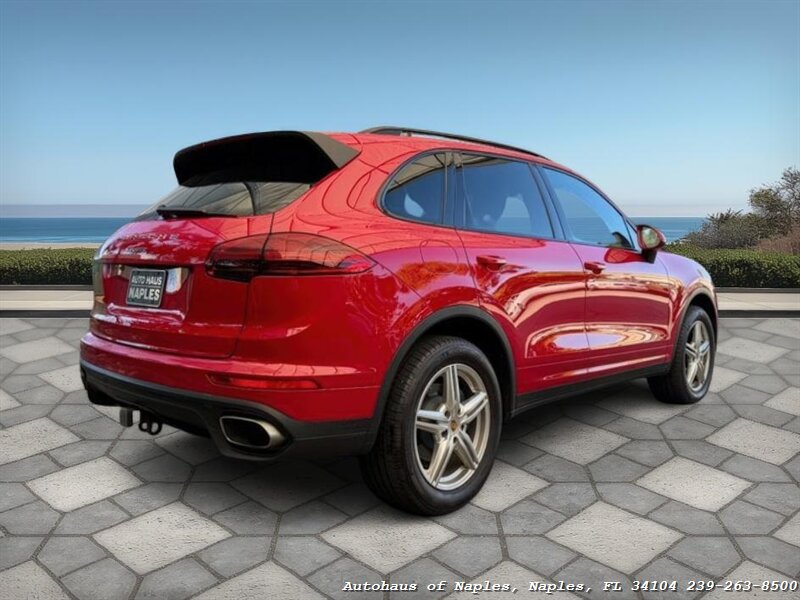 2016 Porsche Cayenne - Photo 8 - Naples, FL 34104