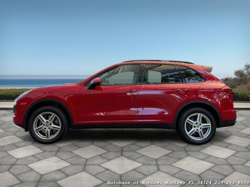 2016 Porsche Cayenne - Photo 5 - Naples, FL 34104