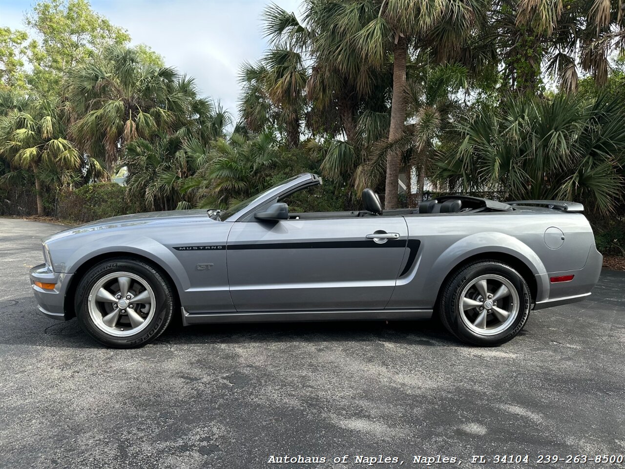 2006 Ford Mustang GT Deluxe   - Photo 14 - Naples, FL 34104