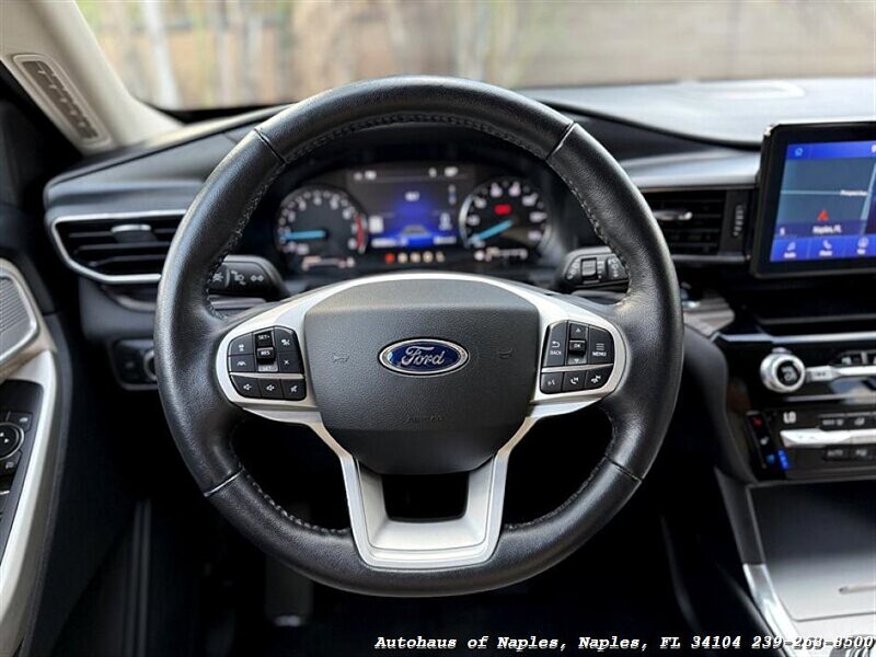 2021 Ford Explorer Limited   - Photo 28 - Naples, FL 34104