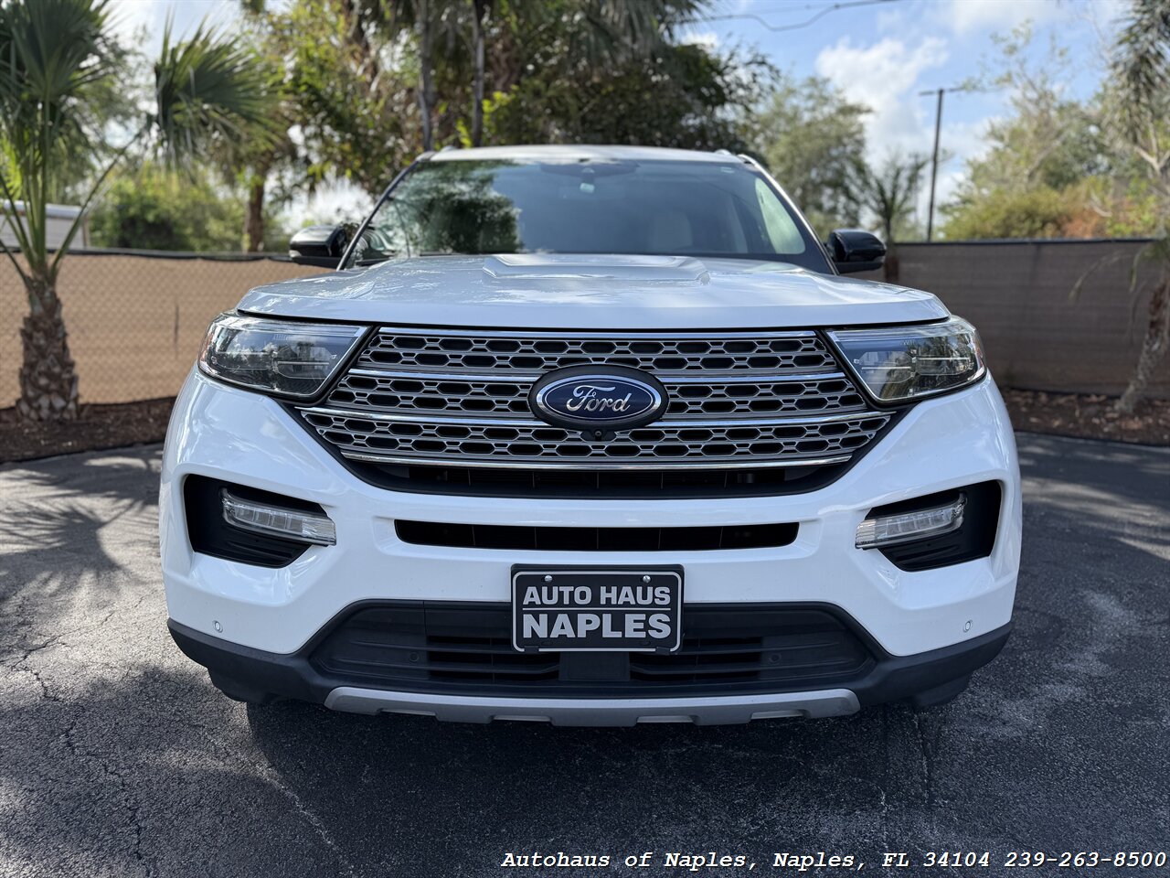 2021 Ford Explorer Limited - Photo 3 - Naples, FL 34104