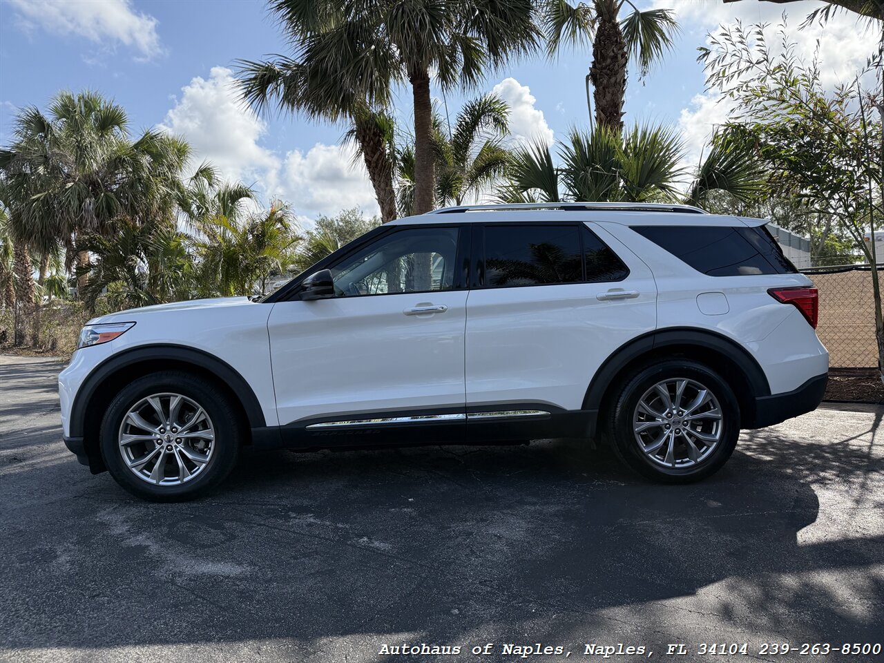 2021 Ford Explorer Limited - Photo 5 - Naples, FL 34104
