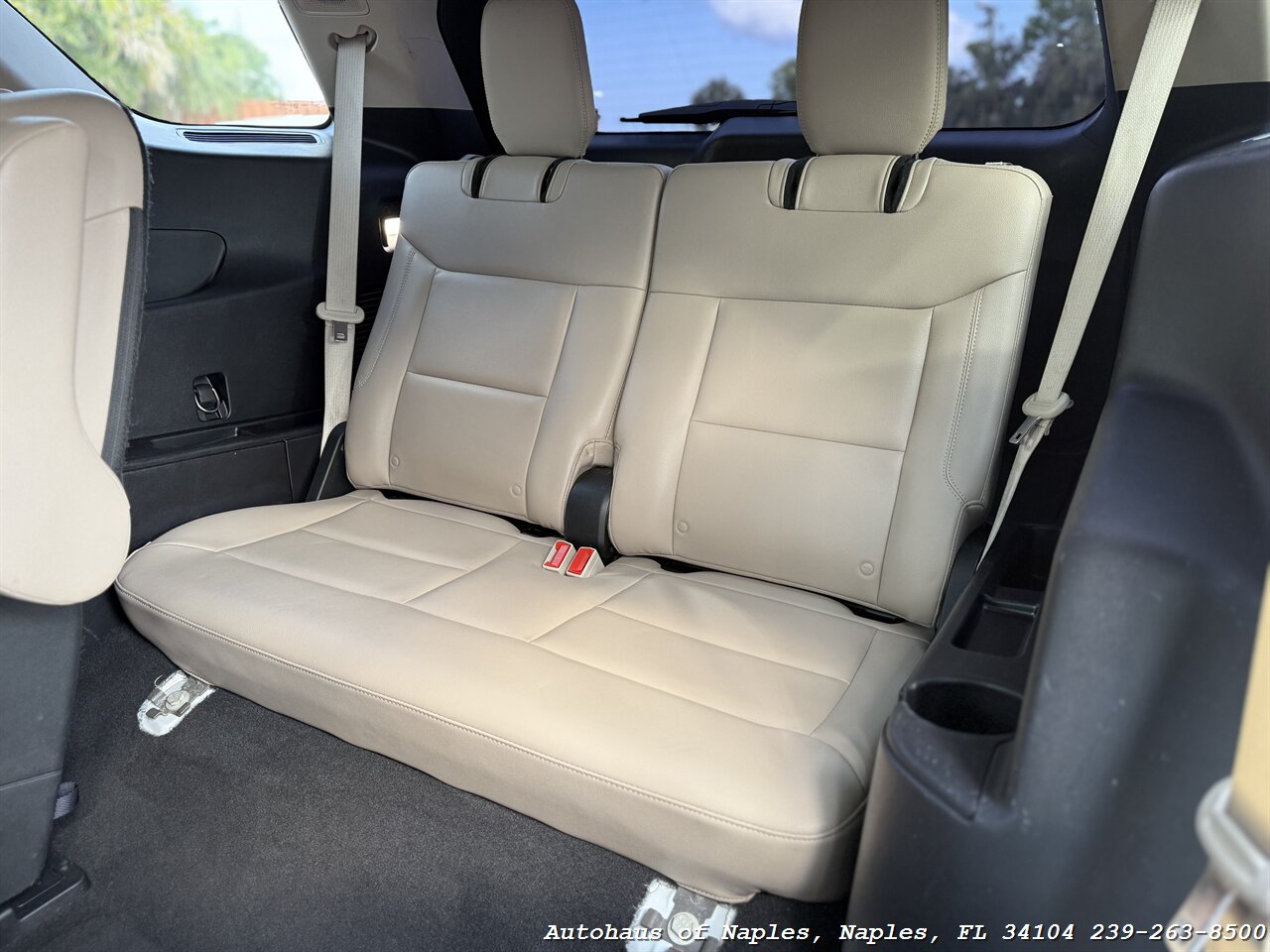 2021 Ford Explorer Limited - Photo 34 - Naples, FL 34104