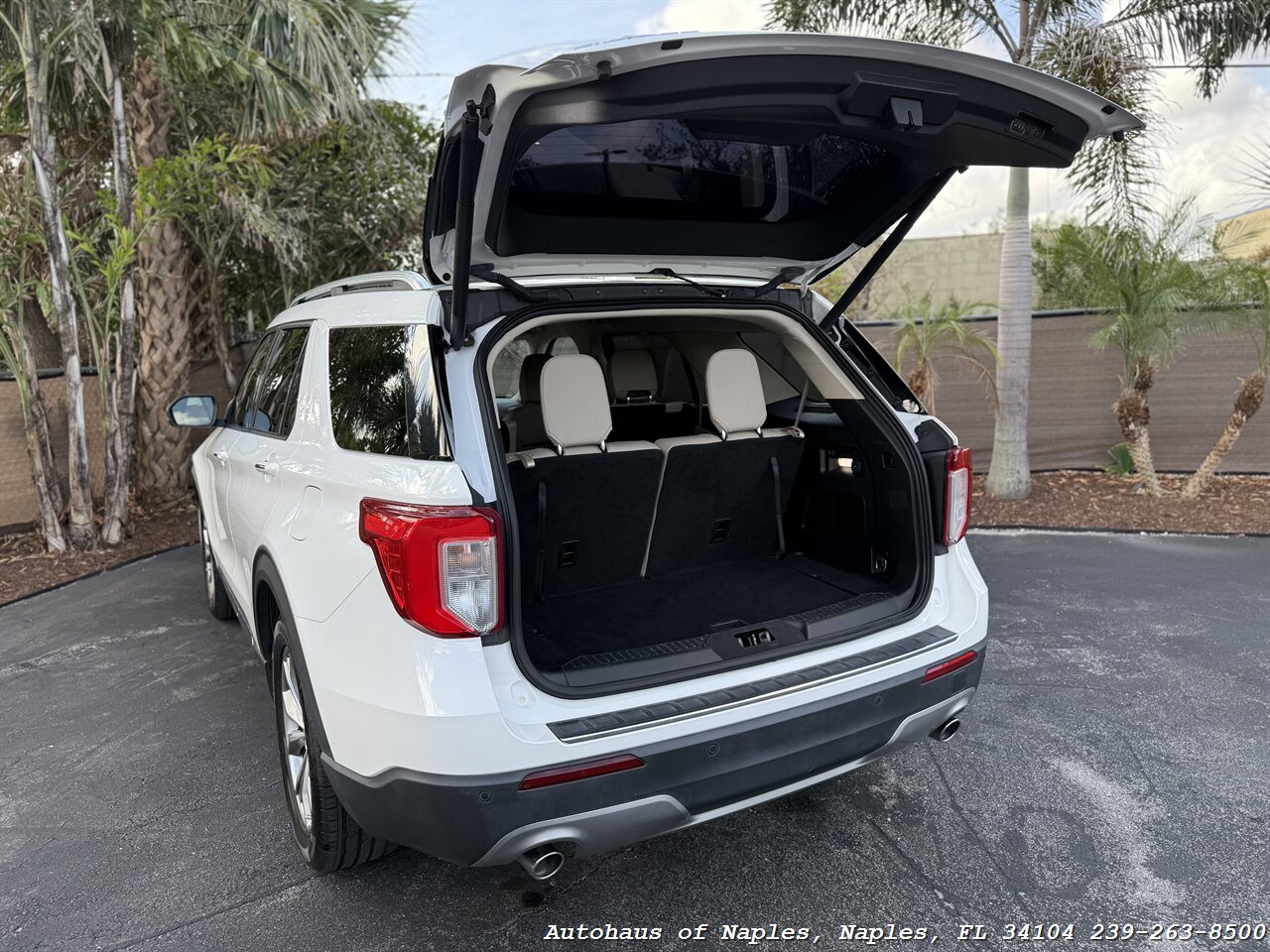 2021 Ford Explorer Limited - Photo 36 - Naples, FL 34104