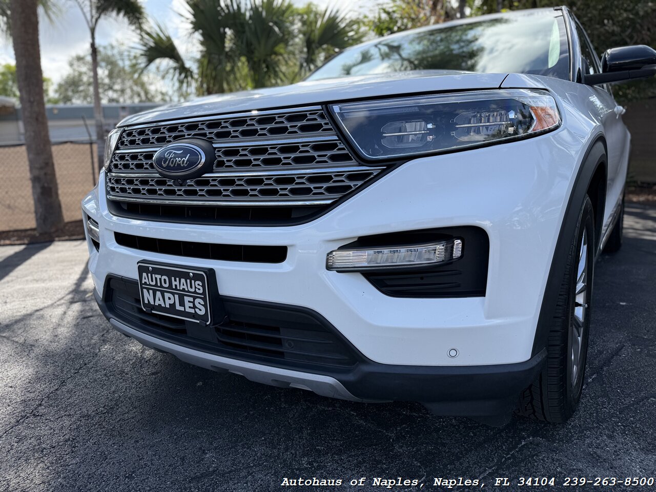 2021 Ford Explorer Limited - Photo 8 - Naples, FL 34104