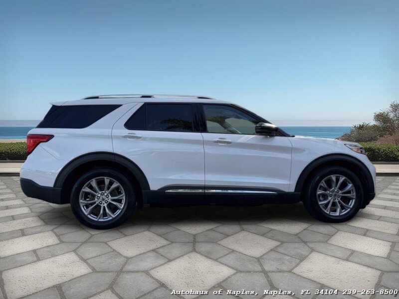 2021 Ford Explorer Limited   - Photo 15 - Naples, FL 34104