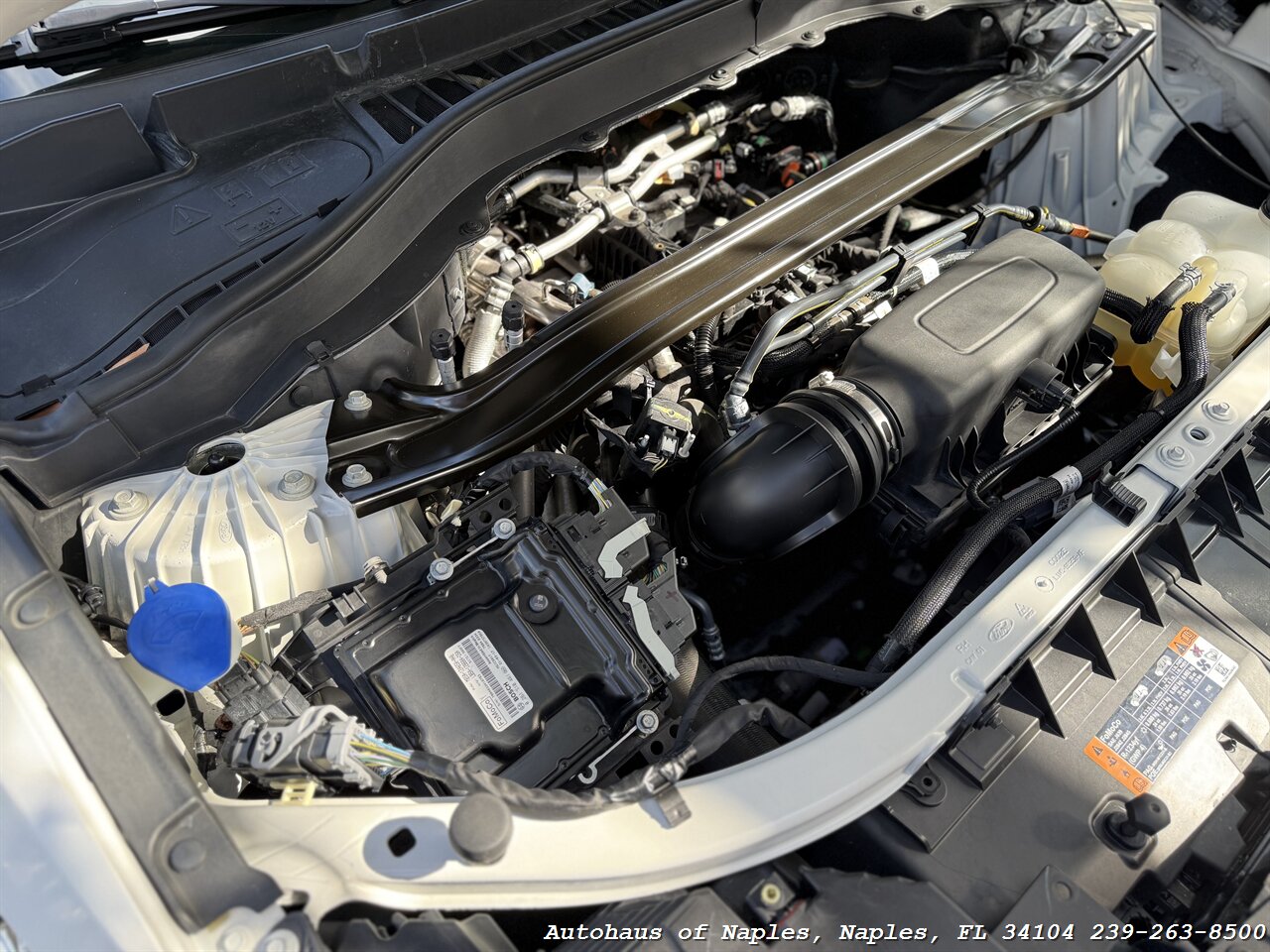 2021 Ford Explorer Limited - Photo 20 - Naples, FL 34104