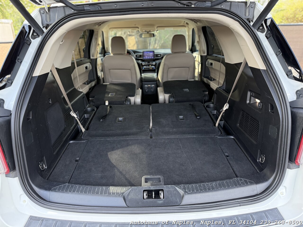 2021 Ford Explorer Limited - Photo 39 - Naples, FL 34104