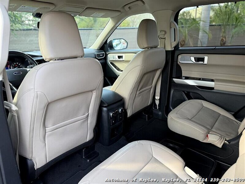 2021 Ford Explorer Limited   - Photo 30 - Naples, FL 34104