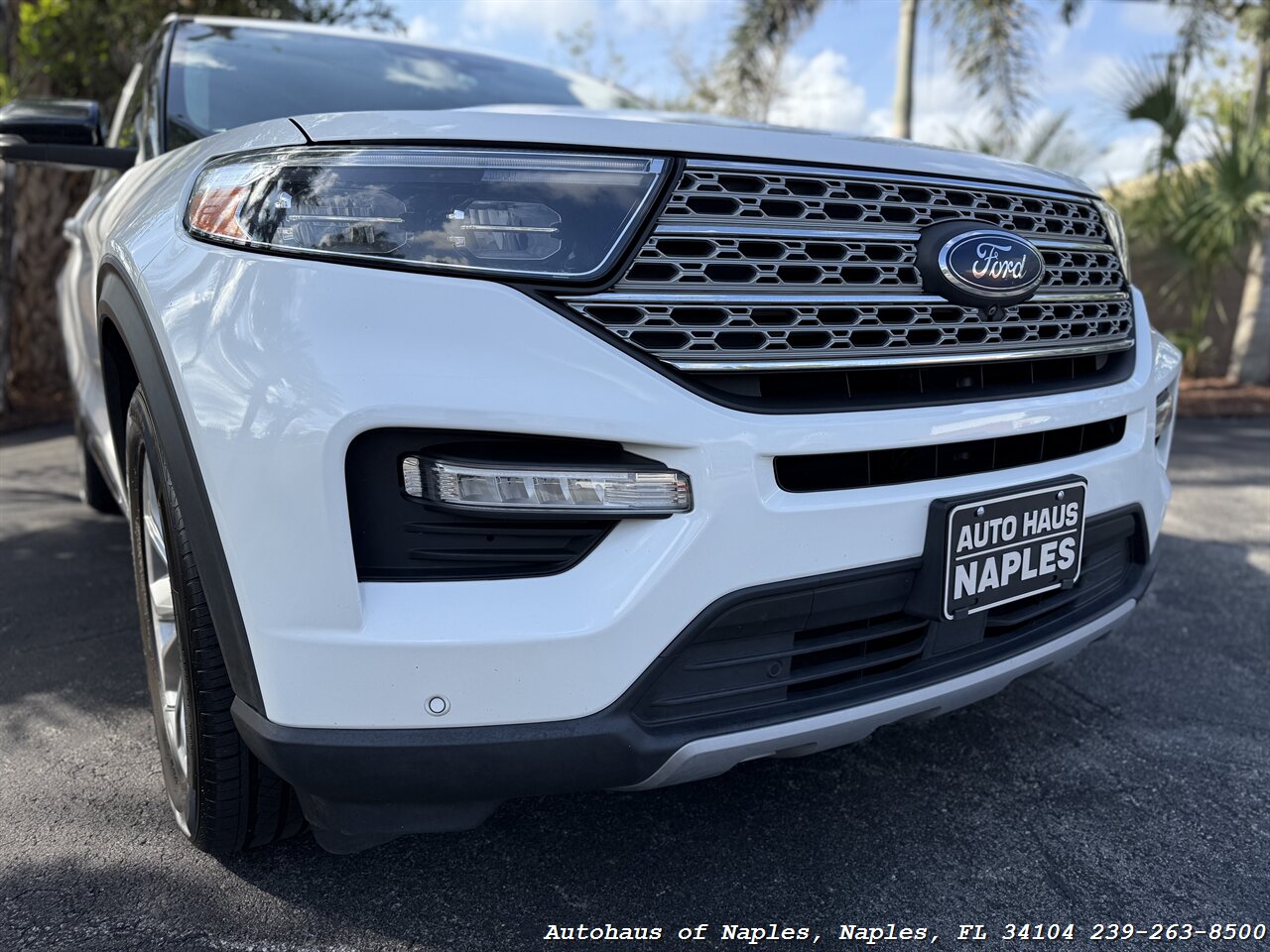 2021 Ford Explorer Limited - Photo 6 - Naples, FL 34104