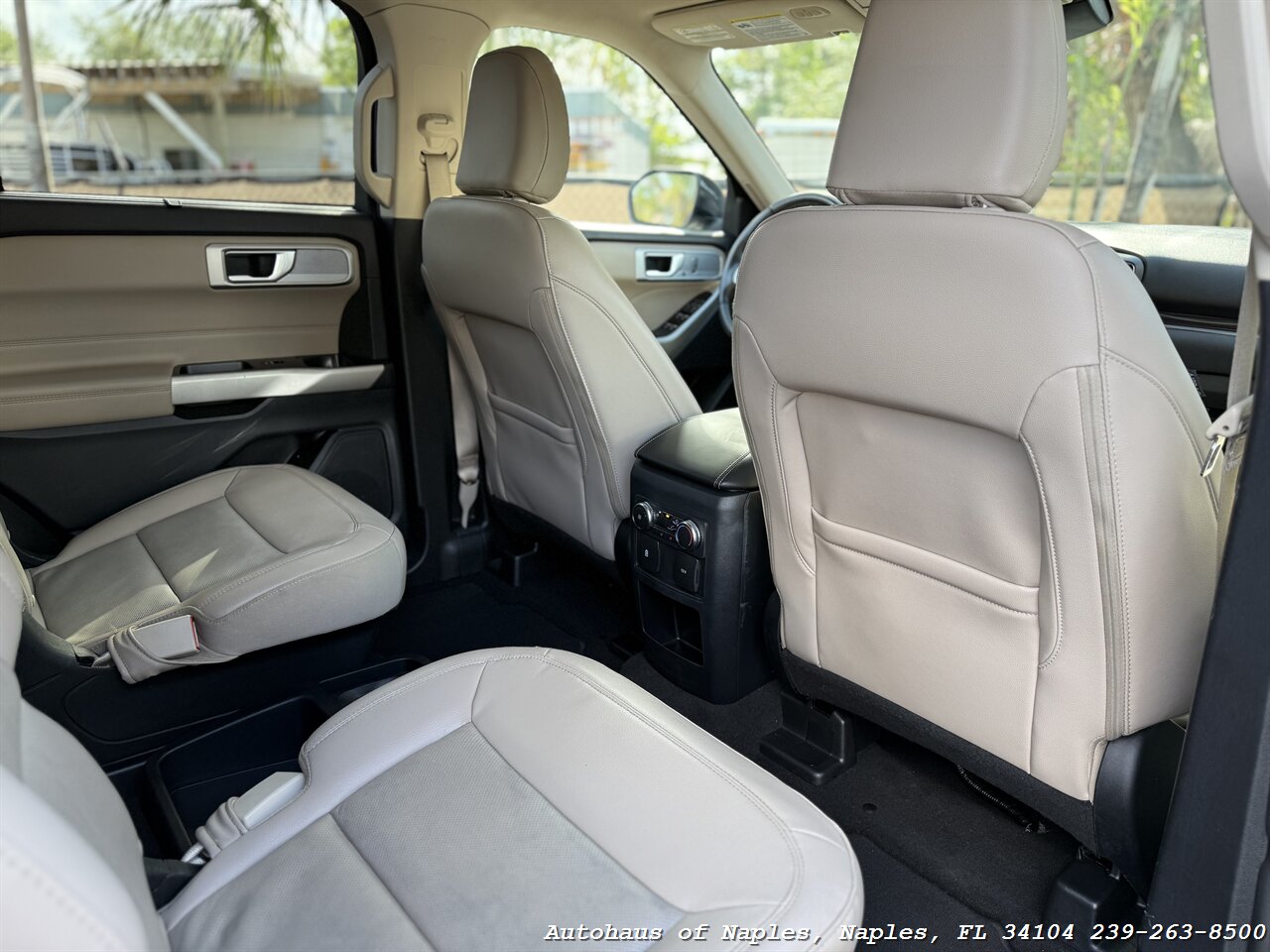 2021 Ford Explorer Limited - Photo 40 - Naples, FL 34104
