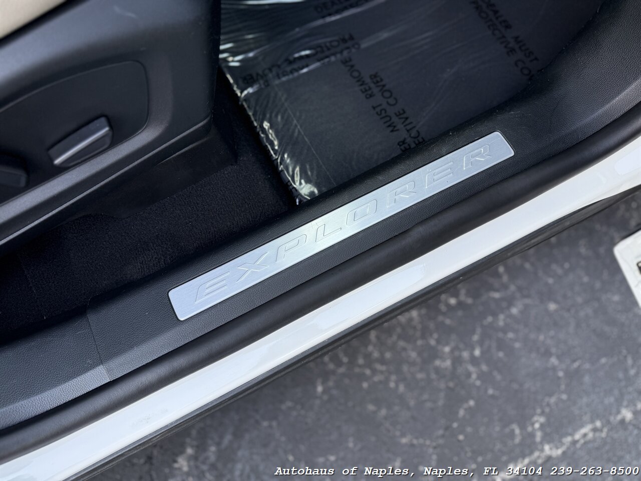 2021 Ford Explorer Limited - Photo 47 - Naples, FL 34104