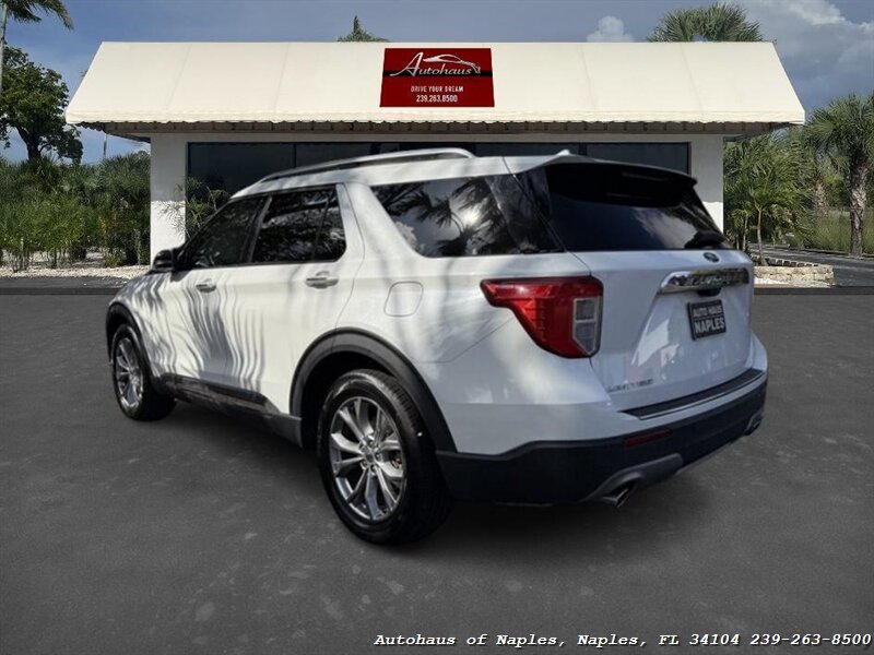 2021 Ford Explorer Limited   - Photo 12 - Naples, FL 34104