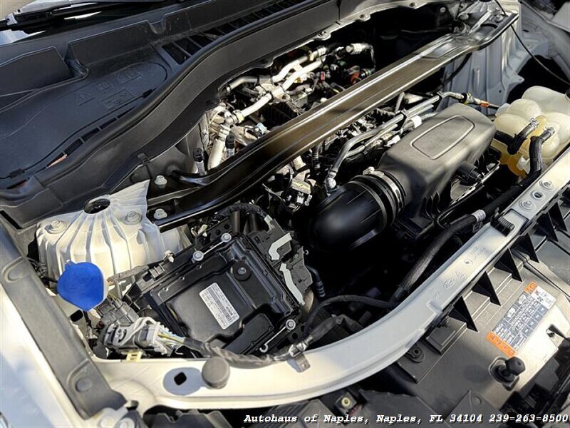2021 Ford Explorer Limited   - Photo 20 - Naples, FL 34104