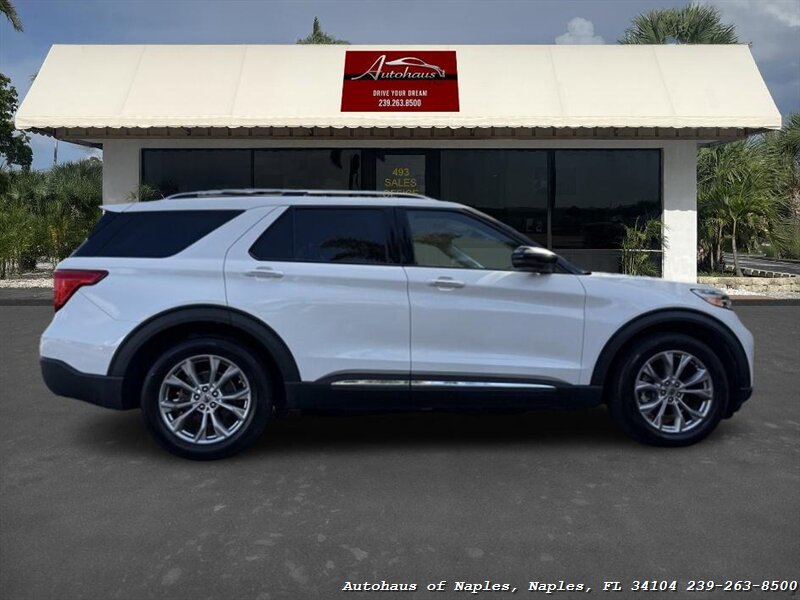 2021 Ford Explorer Limited   - Photo 15 - Naples, FL 34104