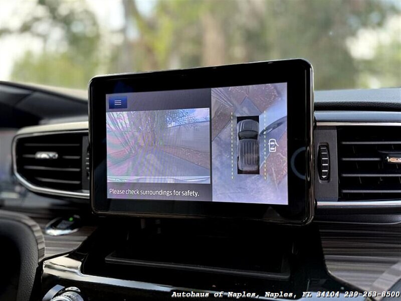 2021 Ford Explorer Limited   - Photo 52 - Naples, FL 34104